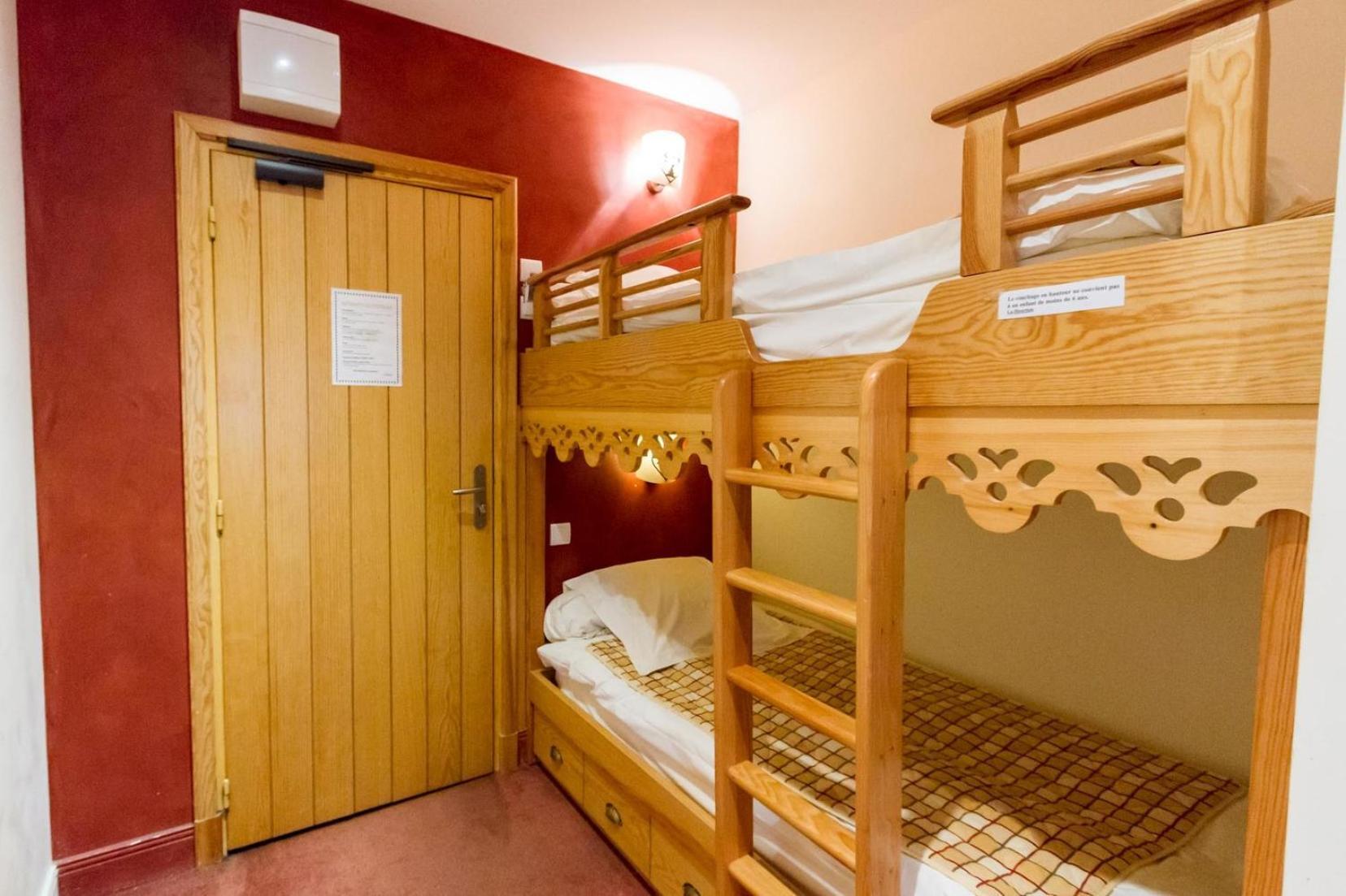 Hotel Le Bois Joli โกเตอเรต์ ภายนอก รูปภาพ